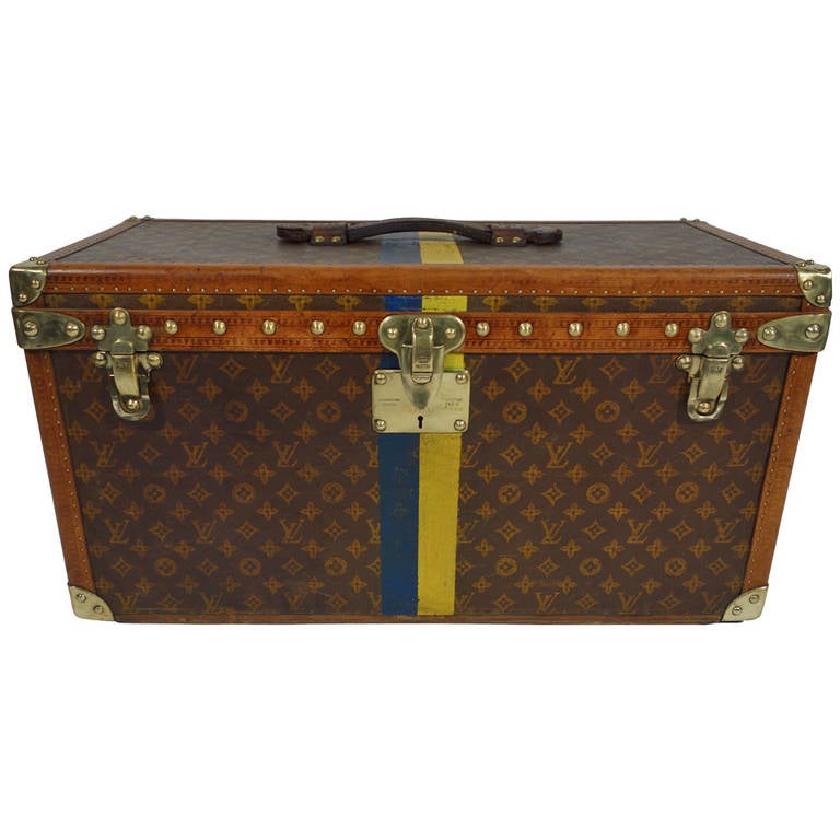 Louis Vuitton Shoes Trunk 1909-1914, Malle at 1stdibs