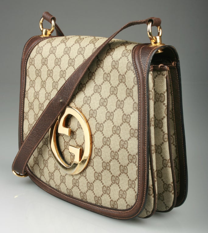 Vintage 1970&#39;S Gucci Logo Shoulder Bag at 1stdibs